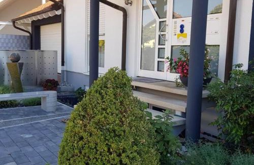 Wachenheim an der Weinstrasse Apartment | Ferienwohnung Weiß Wachtenburg