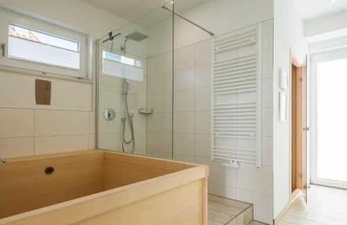 Krakow am See House | Feriendomizil im Luftkurort - Ferienhaus-Sauna-See