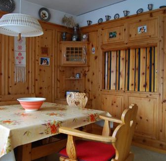 Engadin Scoul House | Feriendomizil zum Schalten und Walten