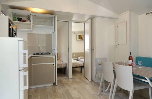 Gralaoni-Pralesi-Cisano House | Feriendorf Cisano Mobilehome Turchese für 7 Personen