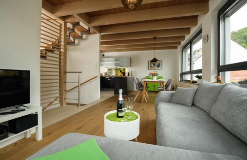 Neustadt-Hambach House | Ferienhaus Weinhäusel
