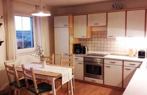 Kirchschlag Apartment | Ferienhaus mit Garten für 4 Personen
