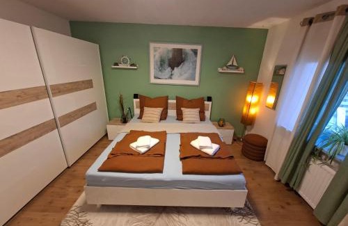 Hemmingstedt Hotel | Ferienhaus Ninua, 2 Schlafzimmer, Garten Terrasse