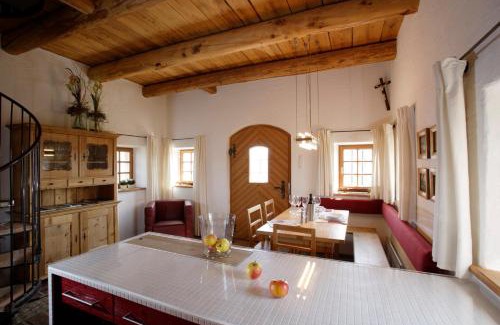 Geiseldorf Ski Chalet | Ferienhaus Troadkasten - Familie Friedrich