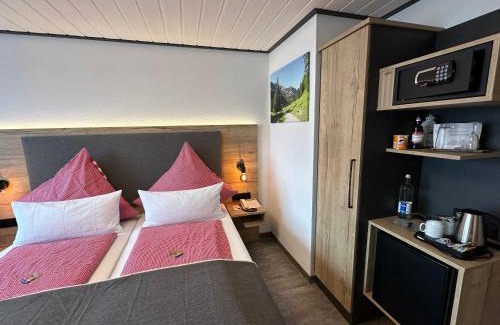 Bolsterlang House | Ferienhotel Silberdistel garni