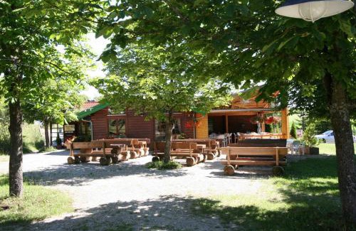 Hayingen House | Ferienpark Lauterdörfle