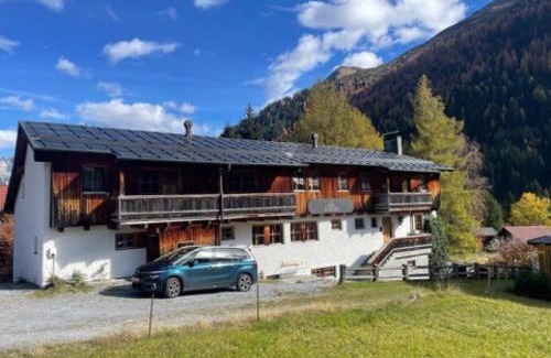Sankt Anton am Arlberg Apartment | Ferienwohnung Steinbock - St Anton