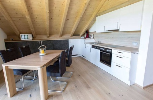Lautlingen Apartment | Ferienwohnung Heersberg, 70qm, 1 Schlafzimmer, max. 5 Personen