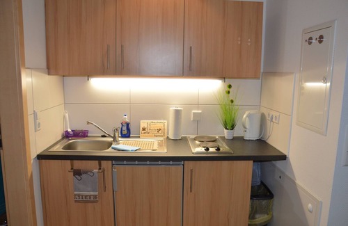 Rheinhausen House | Ferienwohnung am Brunnen