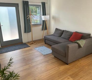 Birkweiler Apartment | Ferienwohnung am Kastanienbusch
