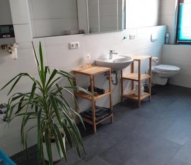 Breitungen Apartment | Ferienwohnung am Kiessee