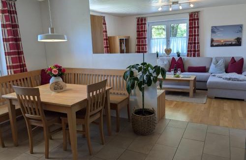 Chieming Apartment | Ferienwohnung am Krebsbach