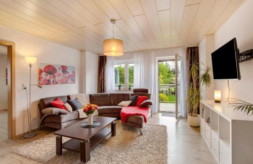 Offingen Apartment | Ferienwohnung Am Schlehbach