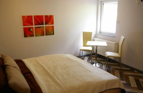 Sugenheim Apartment | Ferienwohnung Am Steigerwaldrand im Grünen in ruhiger Lage