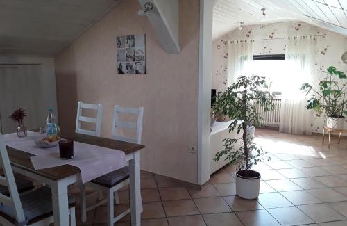 Windeck Apartment | Ferienwohnung am Zeitenweg