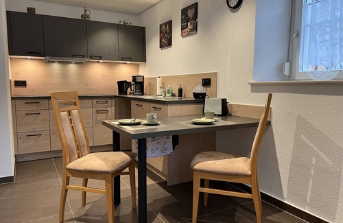 Stuehlingen Apartment | Ferienwohnung Bettina - Gemütliche 40 qm für 2 Personen, Stühlingen-schwaningen