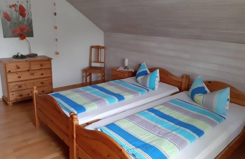 Neufrach Apartment | Ferienwohnung Christa Salem