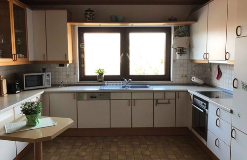 Frankenberg Apartment | Ferienwohnung Teichgelände