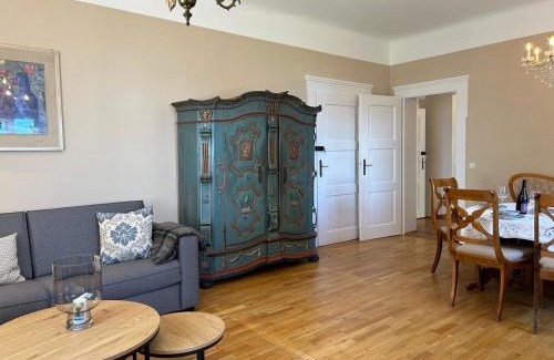 Gstadt Apartment | Ferienwohnung Villa Victoria mit grandiosem Seeblick und Gartennutzung in Jugendstil Villa