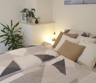 Neumuenster Apartment | Ferienwohnung Einfeld