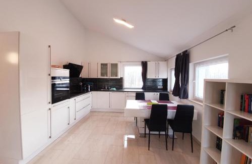 Blankenhagen Apartment | Ferienwohnung Familie Sobierajczyk - Fewo unweit Ostsee