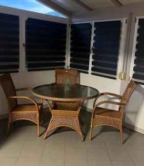 Staufenberg Apartment | Ferienwohnung Florentina