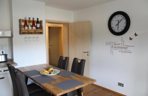 Handthal Apartment | Ferienwohnung Forellenhof