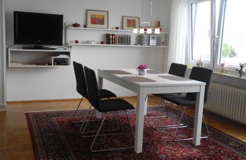 Dettingen-Wallhausen Apartment | Ferienwohnung Grob "Seeblick"