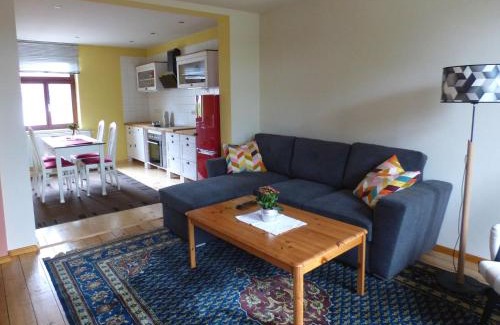 Naumburg Apartment | Ferienwohnung Högel Großjena