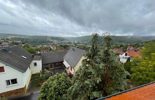 Adelsberg Apartment | Ferienwohnung Hanghuhn