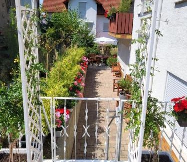 Hemsbach Apartment | Ferienwohnung Hemsbach an der Bergstraße