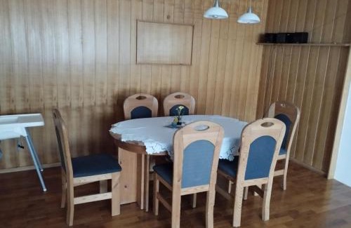 Kreuzebra Apartment | Ferienwohnung Hohenberg