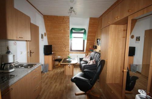 Sehmatal-Neudorf Apartment | Ferienwohnung-Katzengold