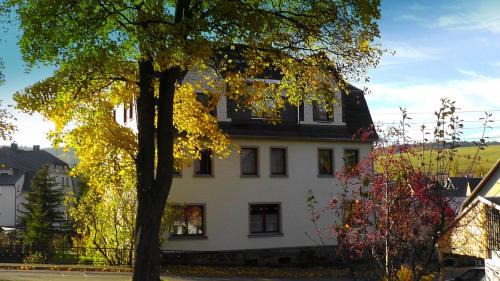 Sehmatal-Neudorf Apartment | Ferienwohnung-Katzengold