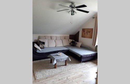 Ebersburg Apartment | Ferienwohnung Lüttertal