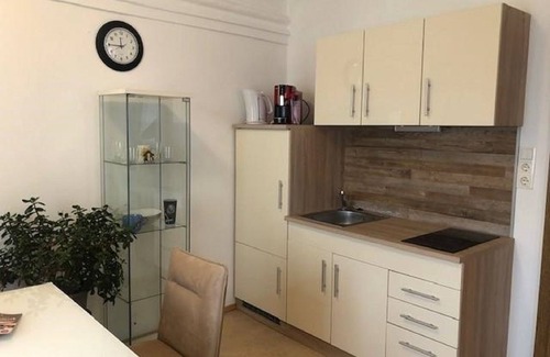 Nohagen Apartment | Ferienwohnung mit Terrasse und Geräumigem Wohn-schlafraum