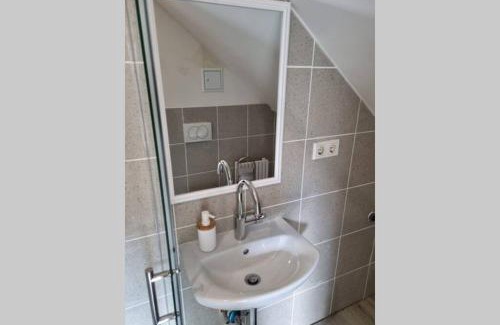 Ahnatal-Weimar Apartment | Ferienwohnung/Monteurwohnung Alte Garage