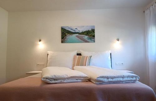 Bach Apartment | Ferienwohnung Sonja