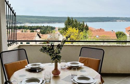 Gornji Karin Apartment | Ferienwohnung Stela In Karin Gornji