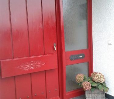 Lippertsreute Apartment | Ferienwohnung Wiesengrund