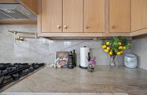 Richardson House | Festive Villa 1: Heart of Richardson, TX 6BR, 5BA