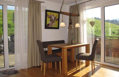 Kalzhofen Apartment | FeWo Glockenstüble mit Schwimmbad und Sauna