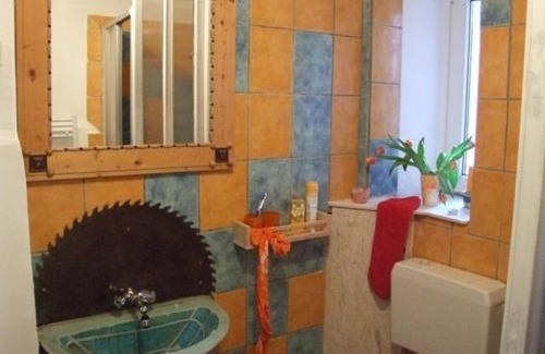 Kirch Mulsow Apartment | Fewo Kerzenzimmer - Märchen aus Wachs und Flamme
