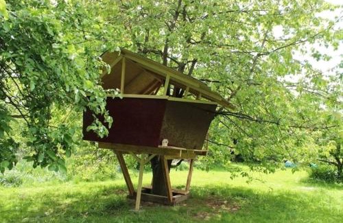 Kirch Mulsow Apartment | Fewo Kerzenzimmer - Märchen aus Wachs und Flamme