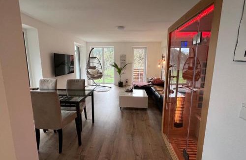 Hausach Apartment | FeWo mit Whirlpool, Infrarot-Sauna & Schwarzwaldblick