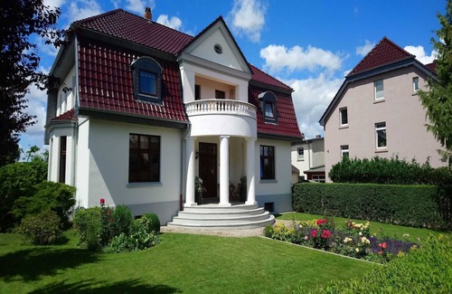 Teterow Apartment | Fewo Moltke Villa - Moltke Villa