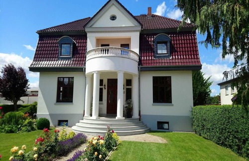 Teterow Apartment | Fewo Moltke Villa - Moltke Villa