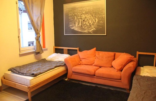Meerane Apartment | FEWO Steile WH 2 Wand 106 Meerane