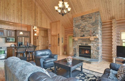 Fiddler Lake Resort Ski Chalet | Fiddler Lake Cottage #60 - Majestic Deer