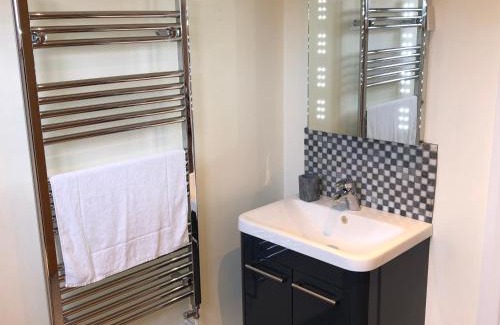 Doddington Ski Chalet | Fields End Lodges